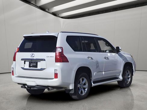Used 2013 Lexus GX 460 w/ Comfort Plus Pkg image 3