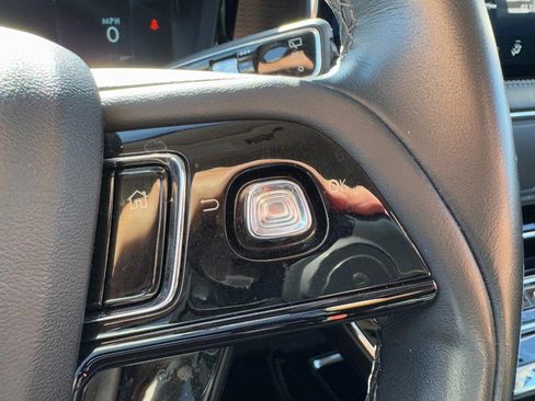 Certified 2023 Lincoln Corsair Reserve image 19