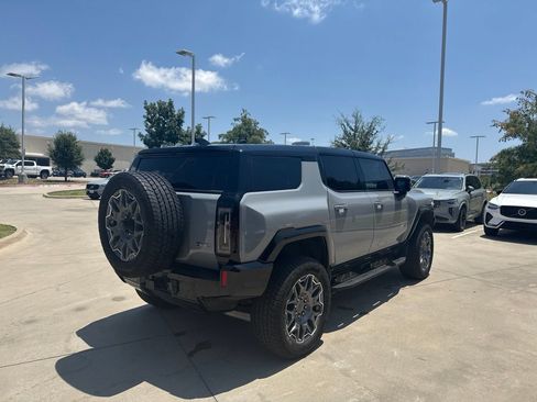 Used 2025 GMC Hummer EV 3X AWD/4WD image 5