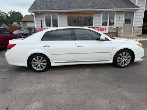 Used 2011 Toyota Avalon Limited FWD image 8