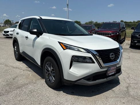 Used 2023 Nissan Rogue S AWD/4WD image 7