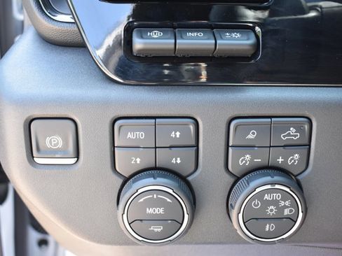 New 2025 Chevrolet Silverado 1500 ZR2 w/ Technology Package image 34