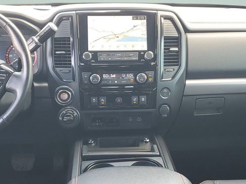 Used 2021 Nissan Titan PRO-4X w/ Pro-4x Convenience Package AWD/4WD image 15