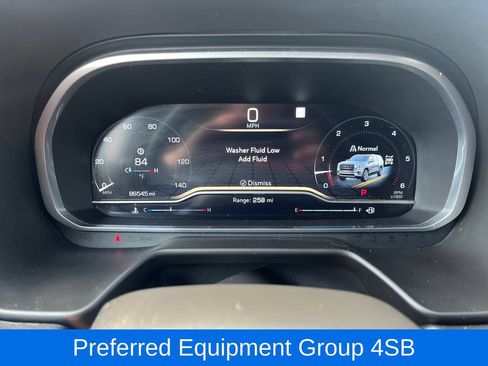 Used 2023 GMC Yukon AT4 w/ Technology Package AWD/4WD image 19