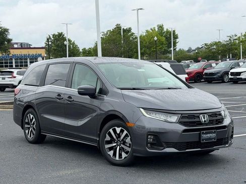 New 2026 Honda Odyssey EX-L image 2