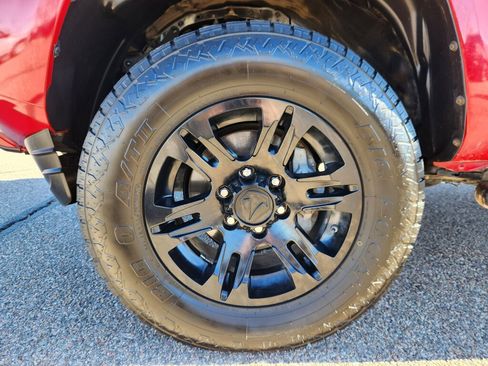 Used 2021 Toyota Tacoma SR image 15