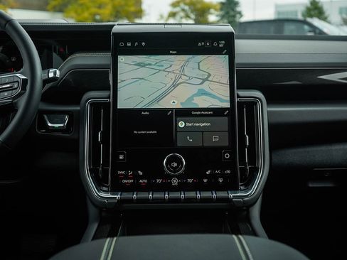 New 2026 GMC Yukon XL Elevation w/ LPO, Floor Liner Package AWD/4WD image 18