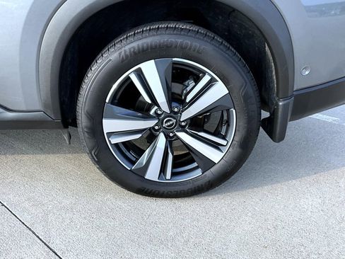 Certified 2024 Nissan Rogue SL w/ SL Premium Package image 23