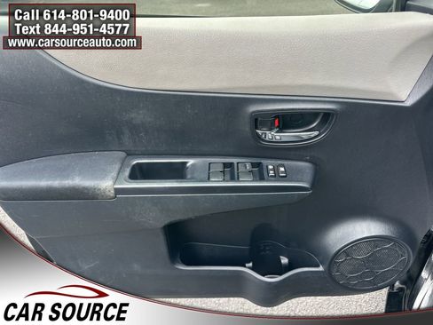 Used 2012 Toyota Yaris LE image 12