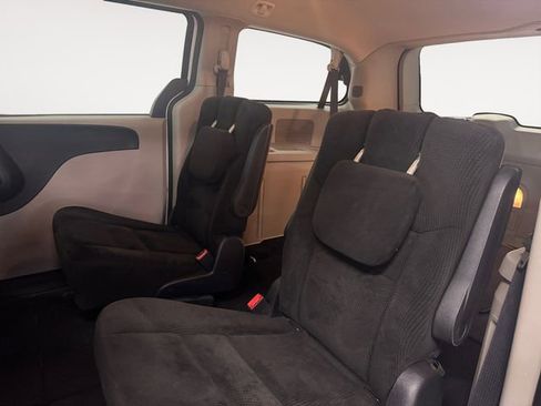 Used 2017 Dodge Grand Caravan SXT w/ Quick Order Package 29G SXT image 21