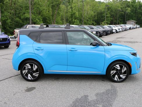 Used 2023 Kia Soul GT-Line FWD image 9