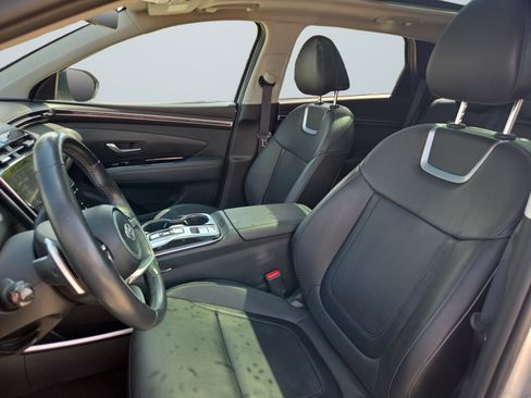 Certified 2024 Hyundai Tucson Limited AWD/4WD image 11