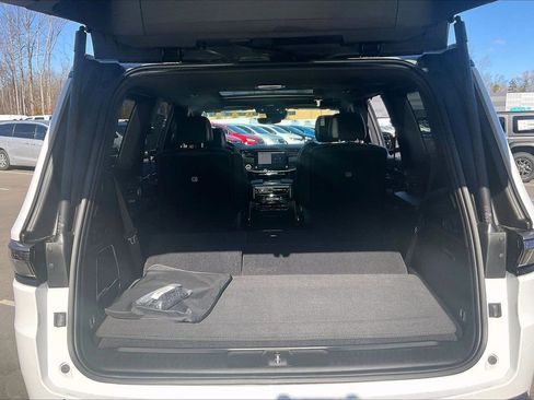 New 2026 Jeep Grand Wagoneer Limited image 28