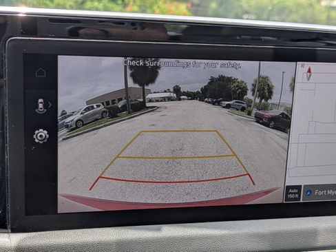 Used 2023 Hyundai Sonata SEL w/ Preferred Accessory Package FWD image 28
