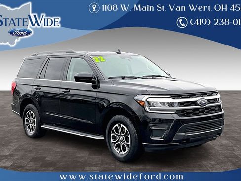 Used 2022 Ford Expedition XLT image 1