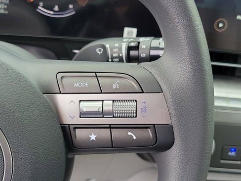 Certified 2026 Hyundai Kona SE image 21