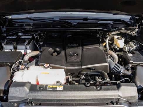 Used 2023 Toyota Tundra SR5 image 17