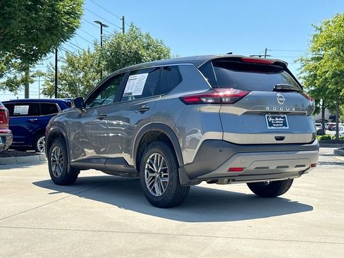 Used 2023 Nissan Rogue S FWD image 6