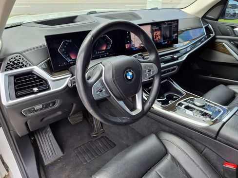 Used 2023 BMW X7 xDrive40i AWD/4WD image 26