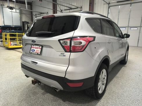 Used 2017 Ford Escape SE AWD/4WD image 6