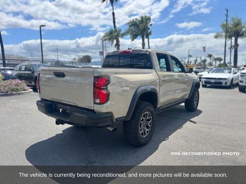 Used 2024 Chevrolet Colorado ZR2 w/ Technology Package AWD/4WD image 6