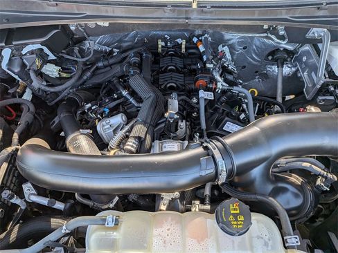 Used 2024 Ford Expedition Max XLT image 35