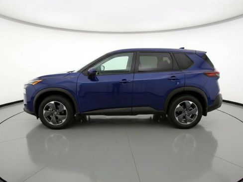 Used 2025 Nissan Rogue SV image 5