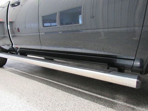 Used 2019 RAM 1500 Classic SLT AWD/4WD image 22