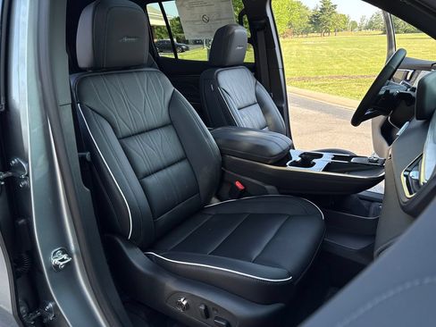 New 2026 Buick Enclave Avenir w/ Super Cruise Package FWD image 56