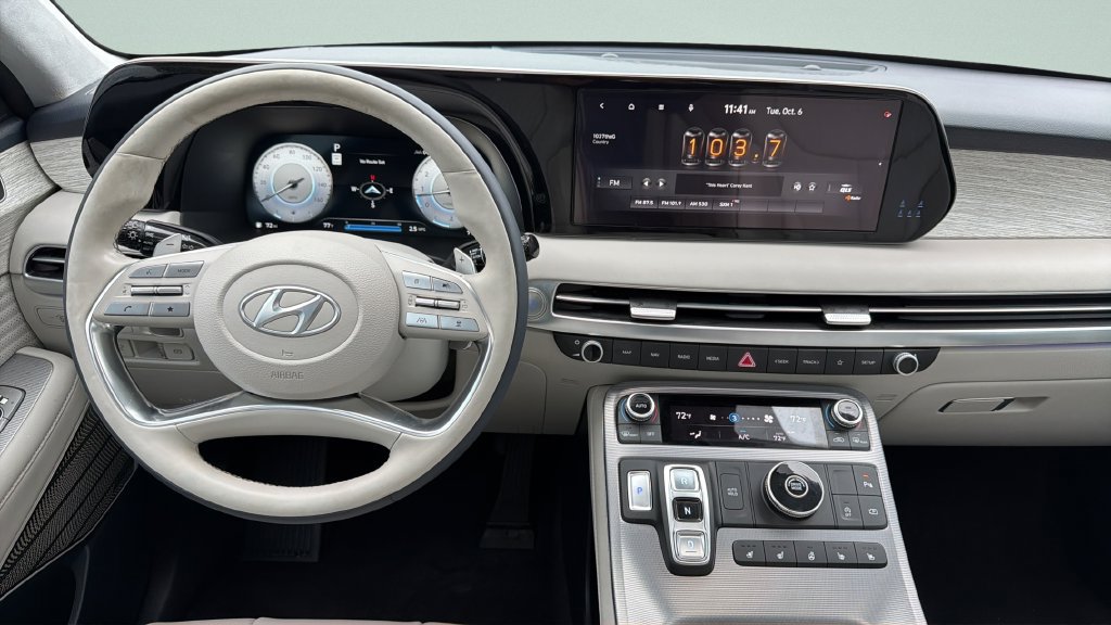 Used 2023 Hyundai Palisade Calligraphy FWD image 18