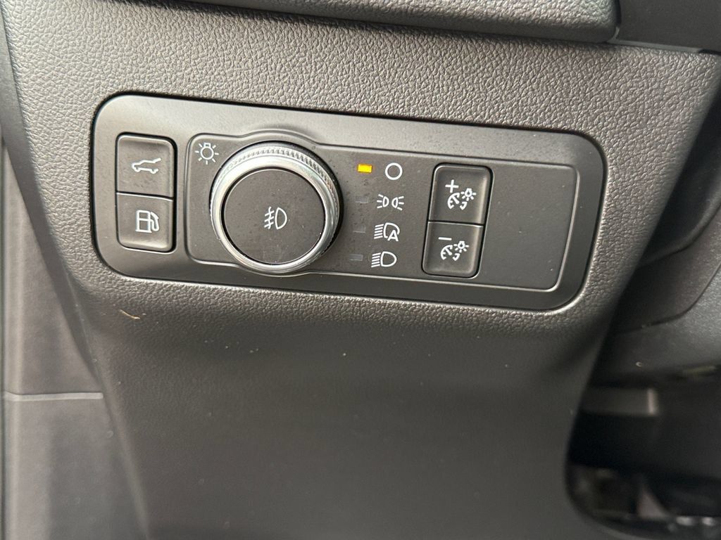 Used 2020 Ford Escape Titanium AWD/4WD image 21