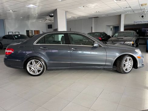 Used 2010 Mercedes-Benz E 350 E 350 Luxury 4MATIC AWD 4dr Se image 8