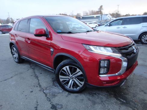 Used 2020 Mitsubishi Outlander Sport ES image 3