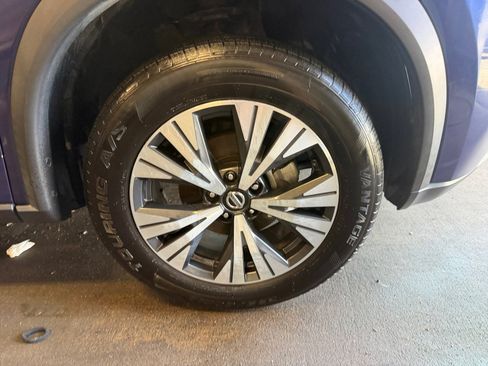 Used 2021 Nissan Rogue SV AWD/4WD image 29