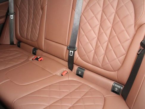 Certified 2024 BMW X5 xDrive40i w/ Premium Package image 24