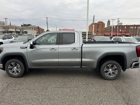 New 2026 GMC Sierra 1500 SLE w/ X31 Off-Road Package image 2