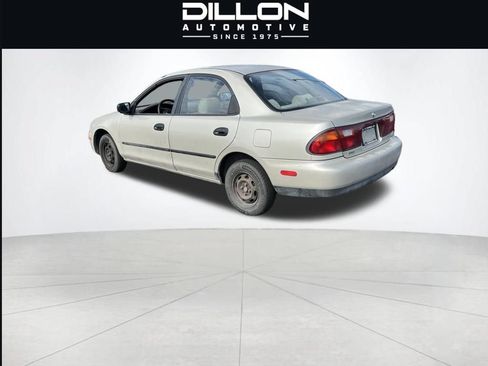 Used 1996 MAZDA Protege FWD image 3