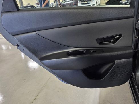 Certified 2025 Hyundai Elantra Sport image 13