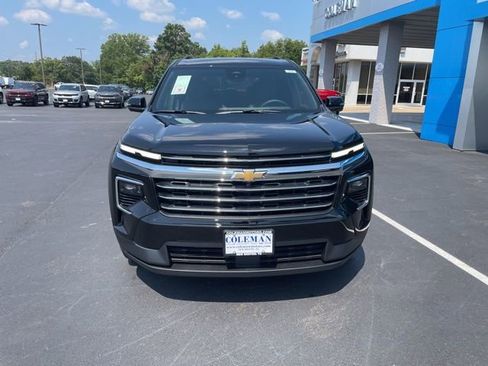 New 2026 Chevrolet Traverse LT w/ Driver Confidence Package image 2