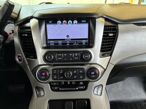 Used 2019 Chevrolet Tahoe LT w/ Luxury Package RWD image 22
