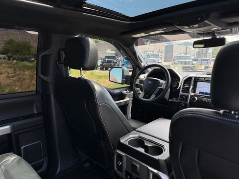 Used 2020 Ford F150 Lariat w/ Equipment Group 502A Luxury AWD/4WD image 46