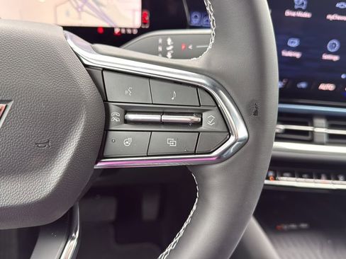 New 2026 Chevrolet Equinox EV LT image 32