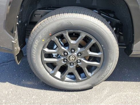 New 2026 Toyota Sequoia Platinum image 5