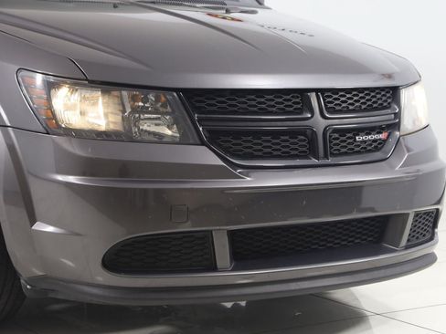 Used 2018 Dodge Journey SE w/ Popular Equipment Group FWD image 35