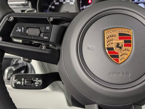 New 2026 Porsche Macan AWD/4WD image 37