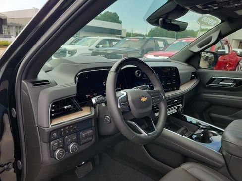 Used 2026 Chevrolet Tahoe High Country AWD/4WD image 23