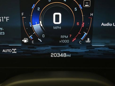 Used 2025 Chevrolet Tahoe LT w/ Comfort Package image 27