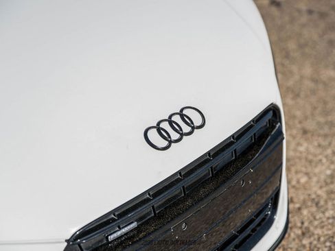 Used 2015 Audi R8 V8 w/ Full Leather Package image 78