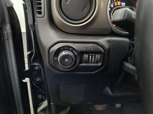 Used 2020 Jeep Wrangler Unlimited Sport S AWD/4WD image 15