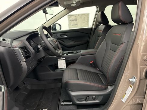 New 2026 Nissan Rogue SV image 15